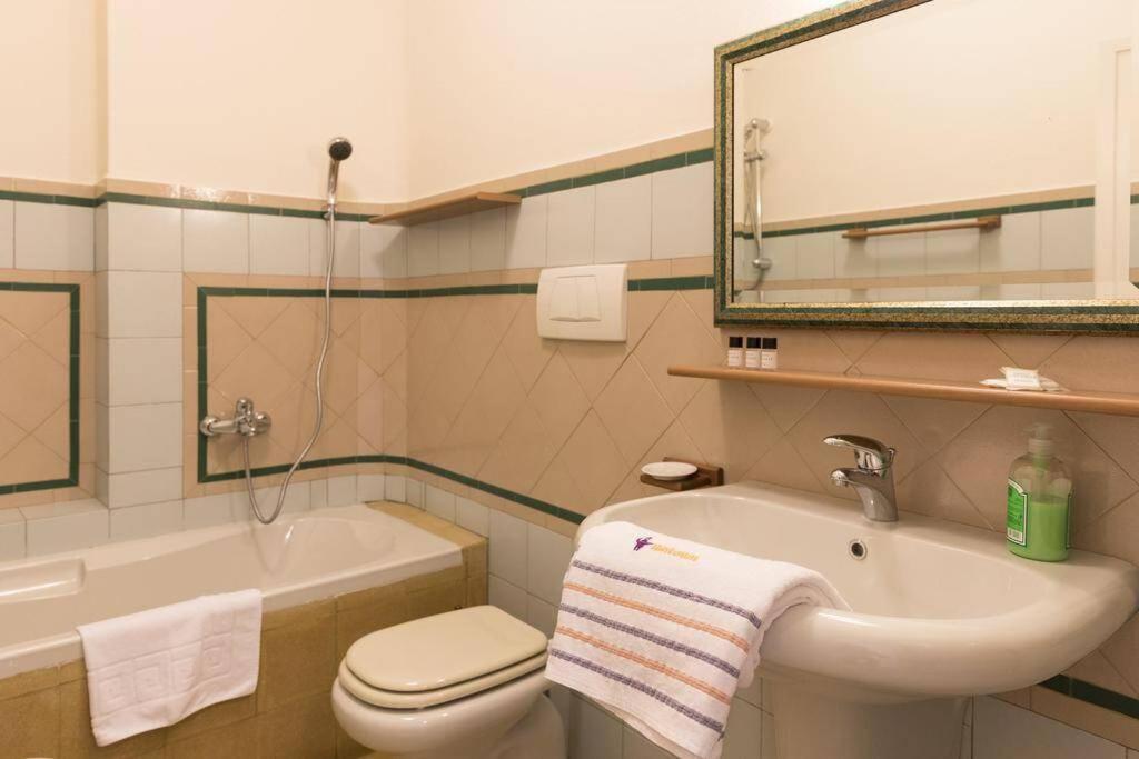 Mario'S Apartament With Ac And Wifi Appartement Lucca Buitenkant foto